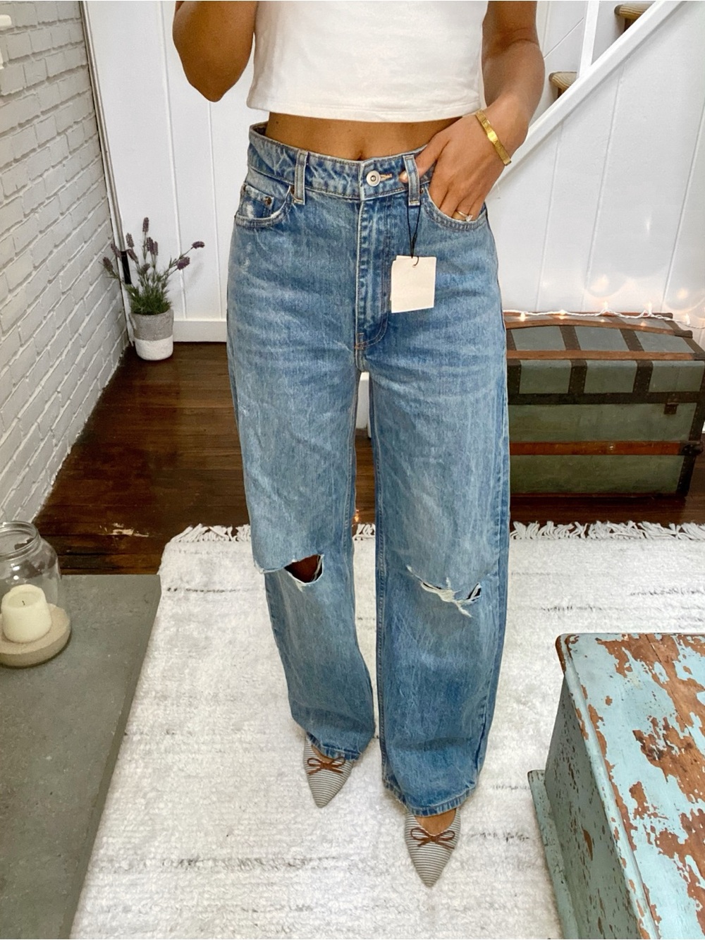 ZARA Wide-Leg Distressed Light Wash Baggy Fit Full Length Jeans! 👖